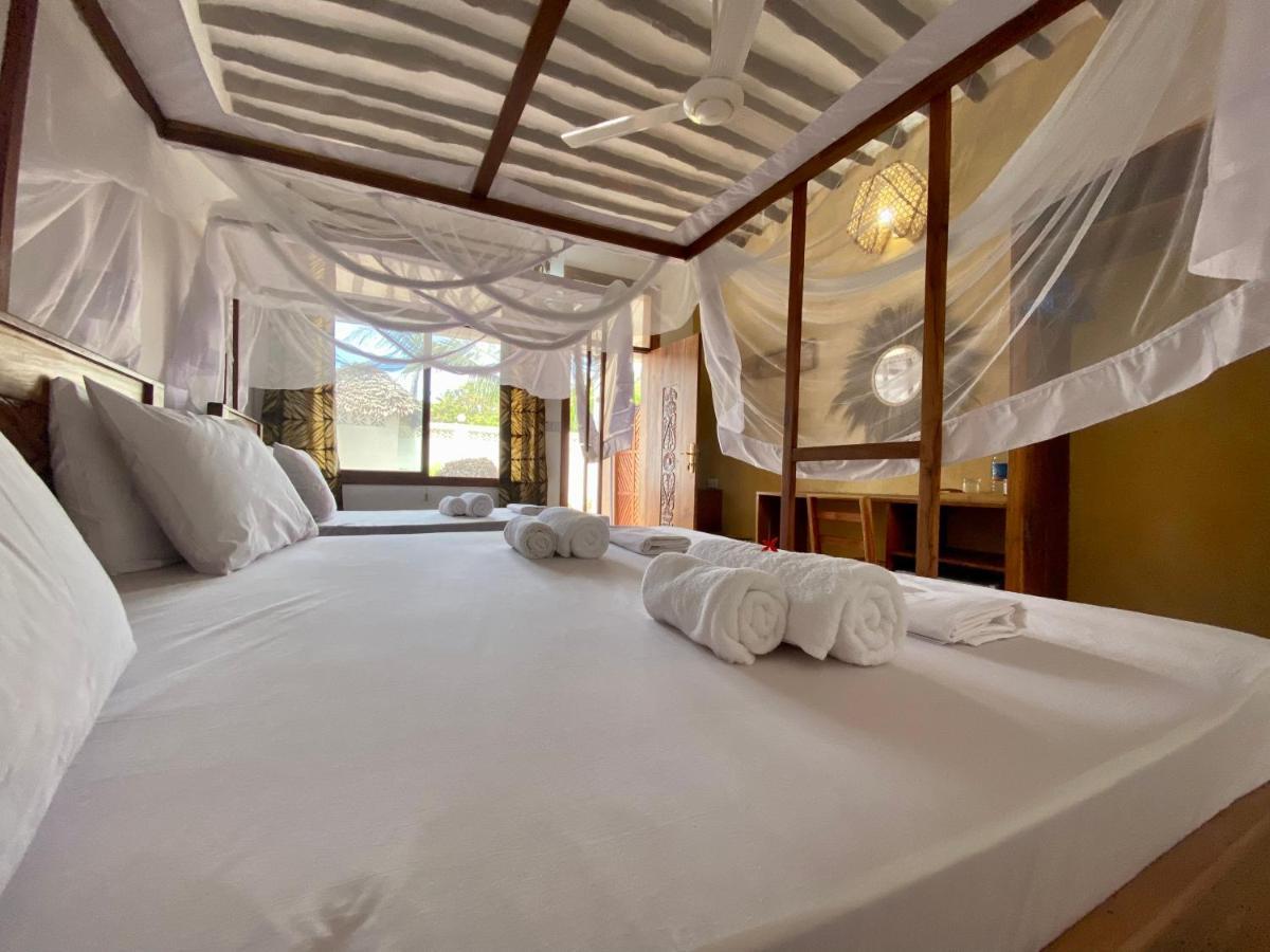 Zuzanu House Bed & Breakfast Нунгви Екстериор снимка